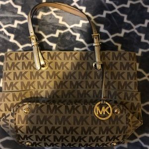Michael Kors Logo Tote